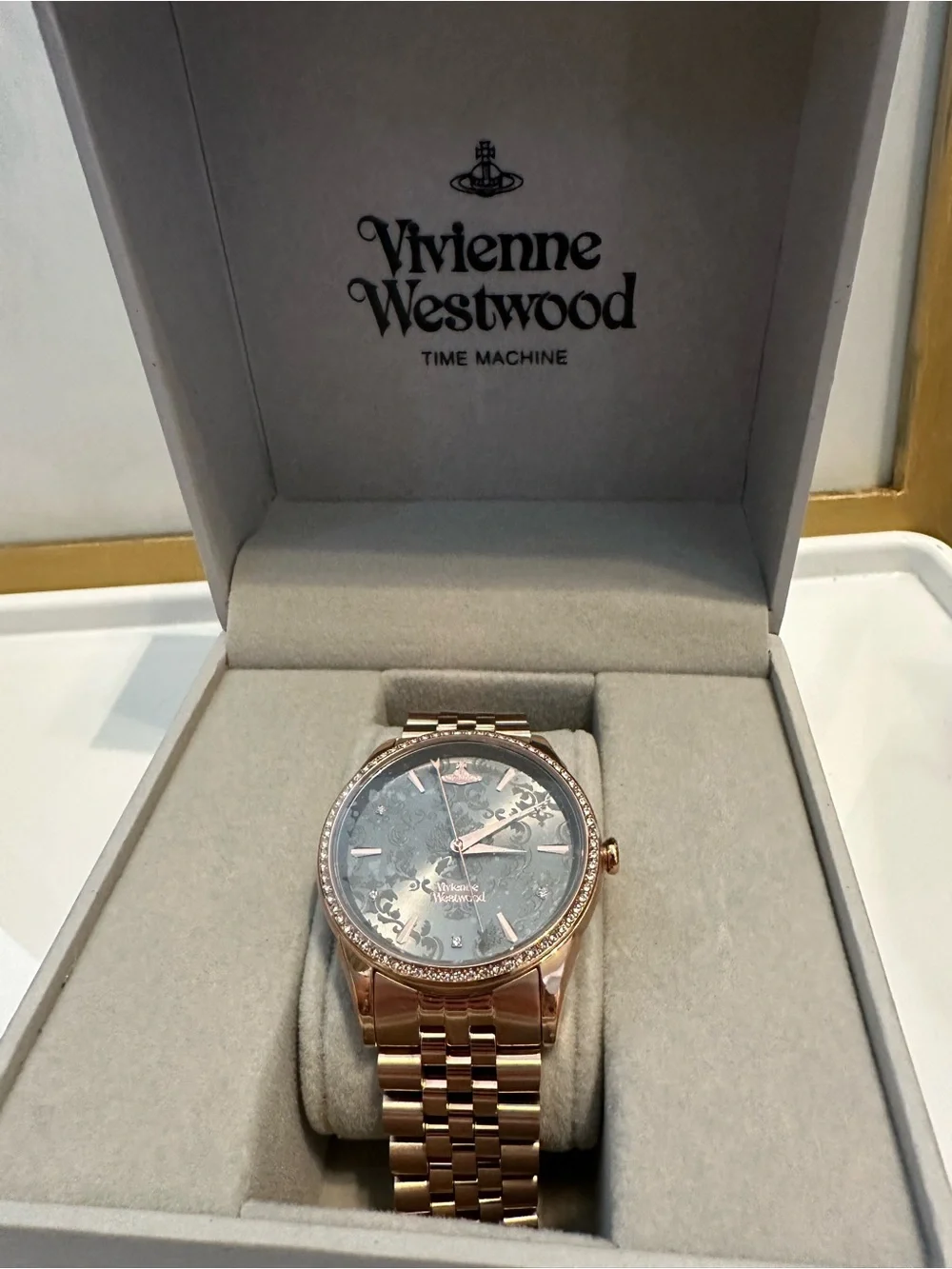 New Vivienne Westwood Wallace Rose Gold Crystal Swiss Watch w Box